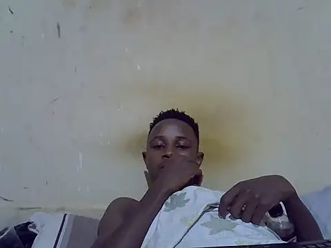 Snapshot of swthairydic chatting on February 16, 2026, 2:29 am swthairydic online show from February 16, 2026, 2:29 am