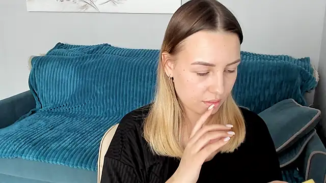 Snapshot of Mia_shy1 chatting on January 25, 2025, 10:51 am Mia shy1 online show from January 25, 2025, 10:51 am