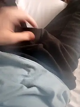 Snapshot of SmallCock583 chatting on March 1, 2025, 2:34 pm SmallCock583 online show from March 1, 2025, 2:34 pm