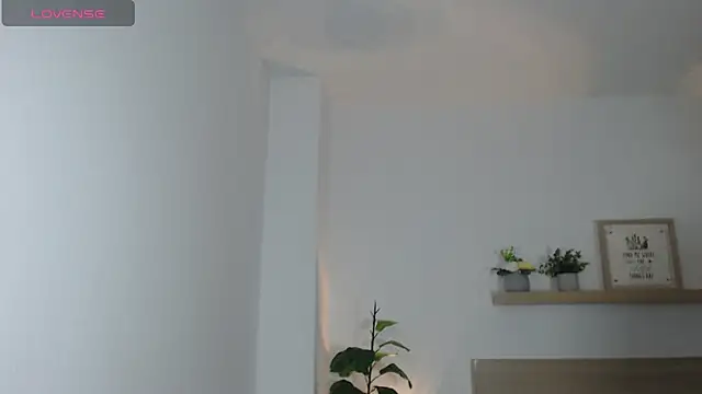 Snapshot of enma30_ chatting on December 19, 2024, 7:51 pm enma30 online show from December 19, 2024, 7:51 pm