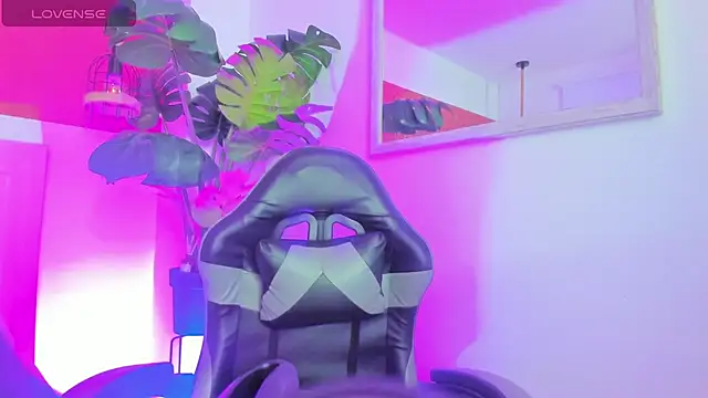 Snapshot of enma30_ chatting on September 25, 2025, 1:59 pm enma30 online show from September 25, 2025, 1:59 pm