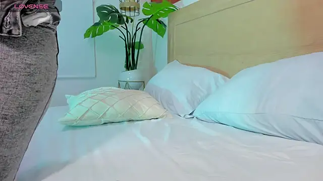 Snapshot of enma30_ chatting on October 29, 2025, 1:57 pm enma30 online show from October 29, 2025, 1:57 pm