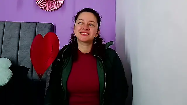 Snapshot of ArtesanaMK chatting on February 16, 2025, 11:16 am ArtesanaMK online show from February 16, 2025, 11:16 am