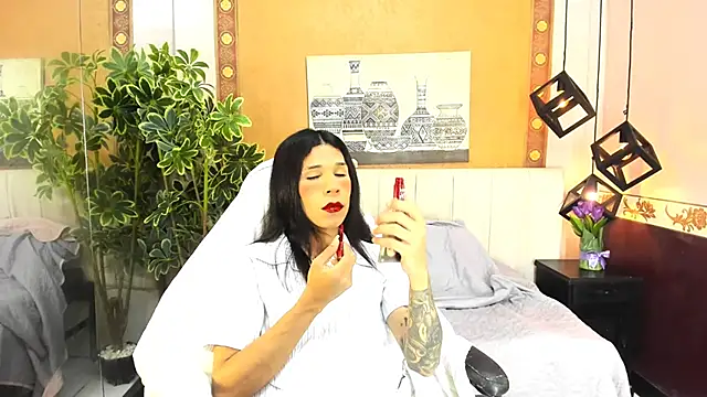 SaraSofia44 online show from April 11, 2026, 8:57 pm