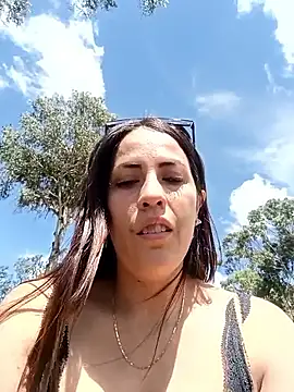 Snapshot of Lena-32 chatting on January 17, 2026, 4:54 pm Lena-32 online show from January 17, 2026, 4:54 pm