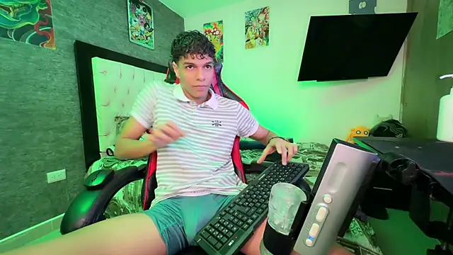 james dreams  online show from June 12, 2026, 2:10 am