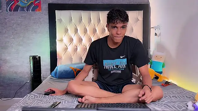 james dreams  online show from August 6, 2026, 1:07 am