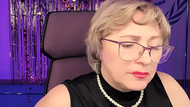 sugar vivien online show from February 22, 2025, 12:19 pm