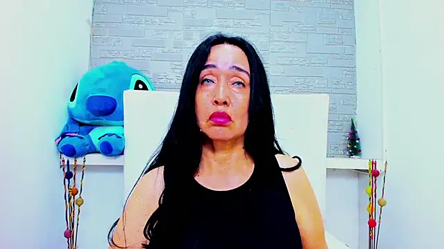 HorniestMilf online show from January 5, 2026, 7:39 pm