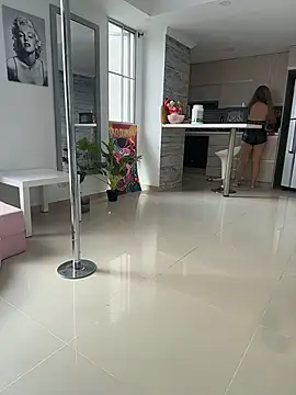 Melina-Smith online show from February 7, 2026, 9:40 pm