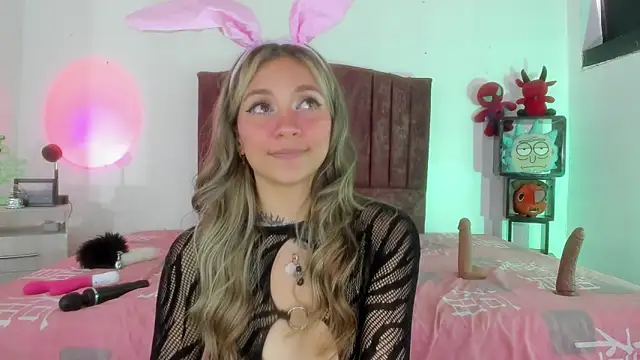 alisson zafiro  online show from December 7, 2024, 3:19 pm