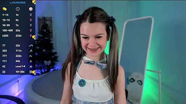 Lil Amelie online show from December 13, 2024, 1:55 pm