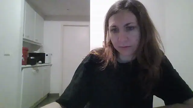 Snapshot of JasmineGlamour chatting on March 1, 2026, 6:32 pm JasmineGlamour online show from March 1, 2026, 6:32 pm