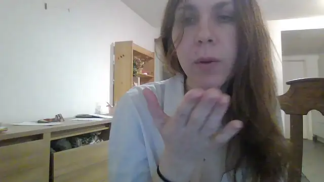 Snapshot of JasmineGlamour chatting on March 5, 2026, 1:01 am JasmineGlamour online show from March 5, 2026, 1:01 am