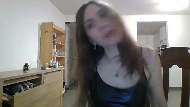 Snapshot of JasmineGlamour chatting on April 14, 2026, 3:12 am JasmineGlamour online show from April 14, 2026, 3:12 am