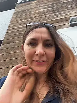 Snapshot of JasmineGlamour chatting on July 4, 2026, 4:13 pm JasmineGlamour online show from July 4, 2026, 4:13 pm