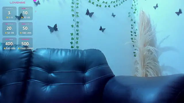 Amani Bakir online show from December 3, 2025, 1:09 pm