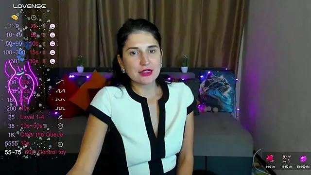 Alianna Solo Kisses online show from December 27, 2024, 12:34 pm