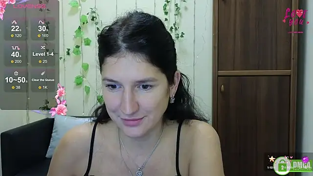 Snapshot of Alianna_Solo_Kisses chatting on October 13, 2025, 11:32 am Alianna Solo Kisses online show from October 13, 2025, 11:32 am