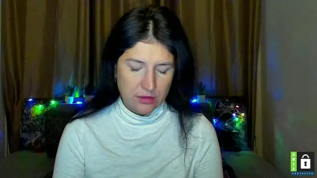 Snapshot of Alianna_Solo_Kisses chatting on December 17, 2025, 6:30 am Alianna Solo Kisses online show from December 17, 2025, 6:30 am