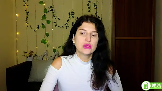 Snapshot of Alianna_Solo_Kisses chatting on February 8, 2026, 12:19 pm Alianna Solo Kisses online show from February 8, 2026, 12:19 pm