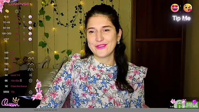 Snapshot of Alianna_Solo_Kisses chatting on February 12, 2026, 12:33 pm Alianna Solo Kisses online show from February 12, 2026, 12:33 pm