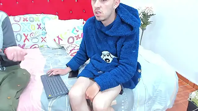 Snapshot of big-dicktop23 chatting on December 28, 2024, 4:08 am big-dicktop23 online show from December 28, 2024, 4:08 am