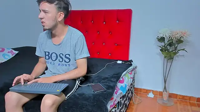 Snapshot of big-dicktop23 chatting on March 20, 2025, 10:51 pm big-dicktop23 online show from March 20, 2025, 10:51 pm