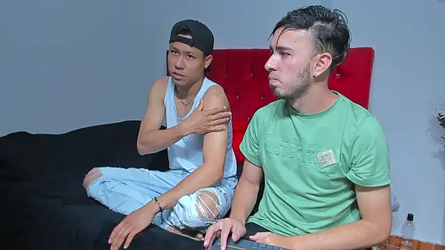 Snapshot of big-dicktop23 chatting on March 22, 2025, 9:31 pm big-dicktop23 online show from March 22, 2025, 9:31 pm