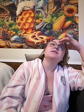 Snapshot of PhatAssBlond chatting on September 20, 2025, 6:03 am PhatAssBlond online show from September 20, 2025, 6:03 am