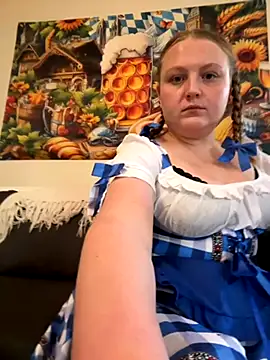 Snapshot of PhatAssBlond chatting on September 29, 2025, 9:08 pm PhatAssBlond online show from September 29, 2025, 9:08 pm