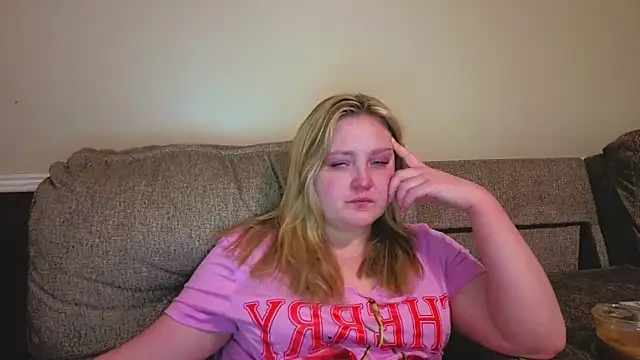 PhatAssBlond online show from March 18, 2026, 2:42 pm