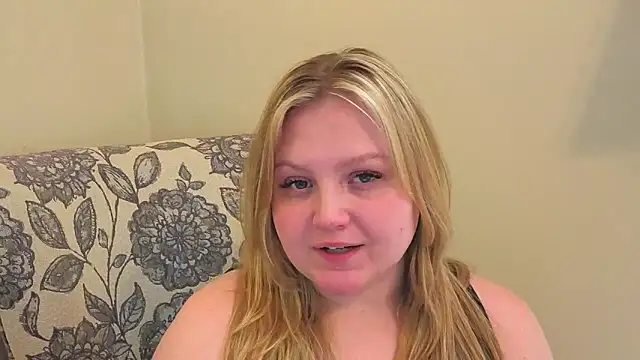 PhatAssBlond online show from April 8, 2026, 6:19 pm