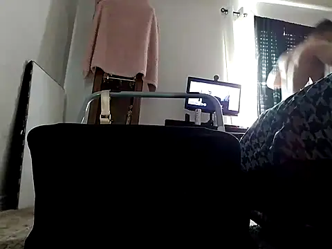 Snapshot of Amarok39 chatting on March 22, 2025, 7:53 pm Amarok39 online show from March 22, 2025, 7:53 pm