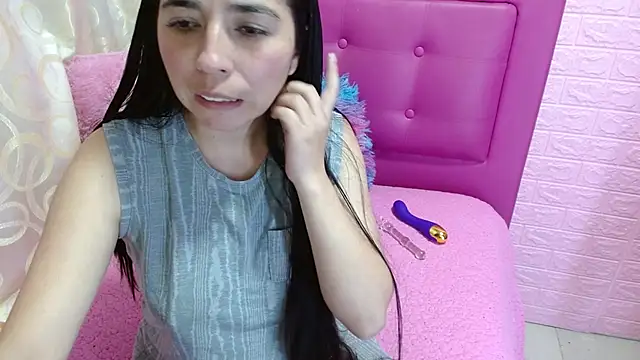 Snapshot of kendall_all4u chatting on January 21, 2025, 12:15 am kendall all4u online show from January 21, 2025, 12:15 am