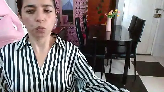 Snapshot of kendall_all4u chatting on February 28, 2026, 4:57 am kendall all4u online show from February 28, 2026, 4:57 am