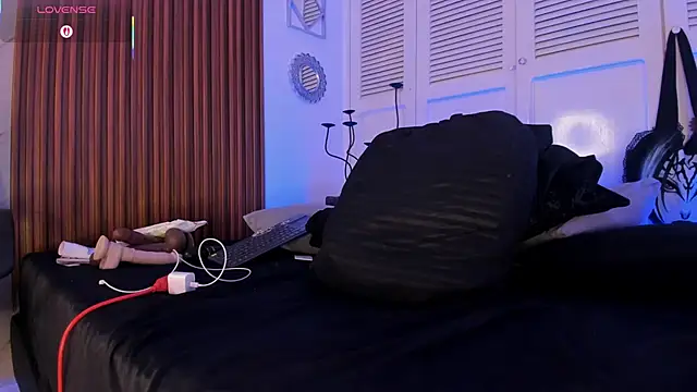 Emiilycollins online show from February 3, 2026, 5:38 am