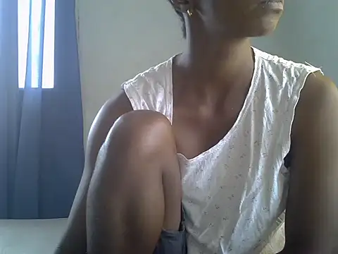 ElianeHot online show from February 20, 2026, 9:10 am