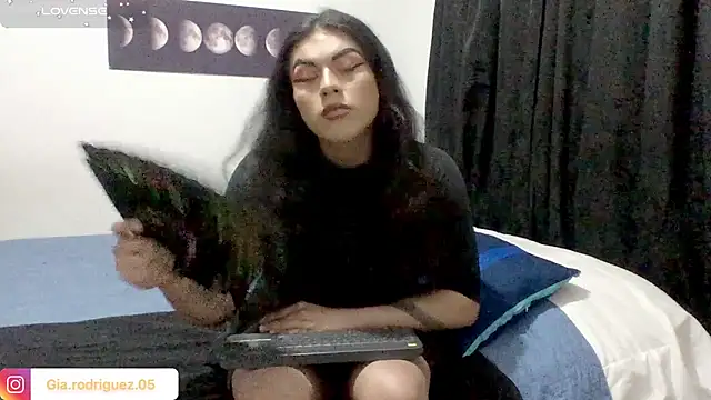 Snapshot of Ariana_Rodriguez_ chatting on July 9, 2026, 10:58 pm Ariana Rodriguez online show from July 9, 2026, 10:58 pm
