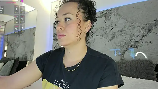 LIZ HOLMES online show from September 30, 2025, 10:20 am