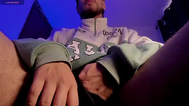 s sven03 online show from February 13, 2026, 9:44 pm