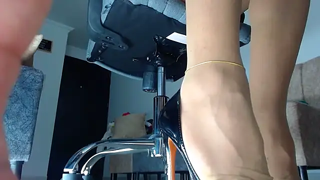 Valenn rey online show from January 9, 2026, 3:48 pm