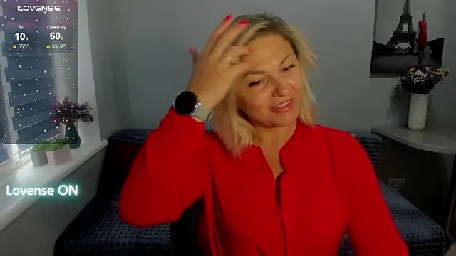 Snapshot of sweet___margaret chatting on October 13, 2025, 12:05 pm sweet margaret online show from October 13, 2025, 12:05 pm