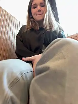 Snapshot of PumaShyXD chatting on March 22, 2025, 10:28 am PumaShyXD online show from March 22, 2025, 10:28 am