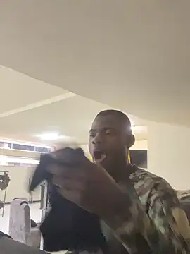 Rickycuero online show from November 16, 2025, 11:49 am