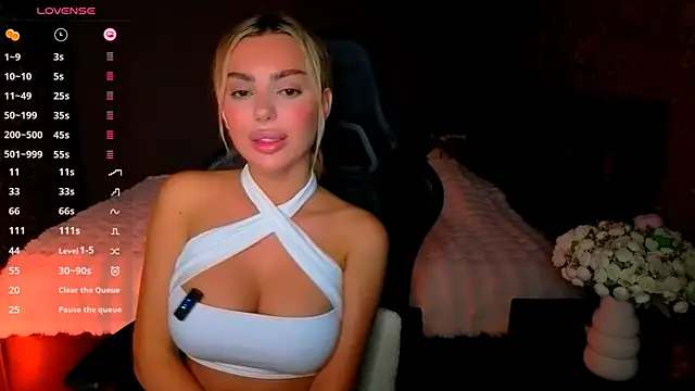 babyleilaa online show from July 6, 2026, 8:11 pm
