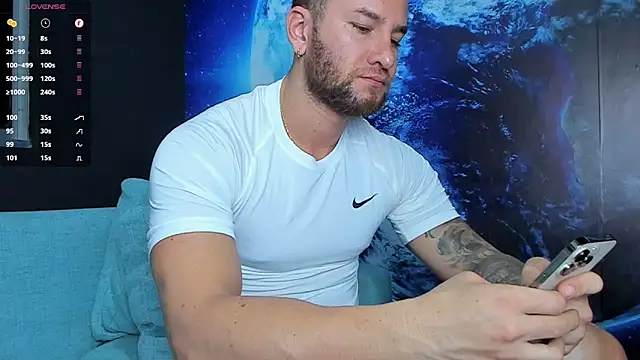 Snapshot of delessandro_world chatting on October 13, 2025, 1:05 am delessandro world online show from October 13, 2025, 1:05 am