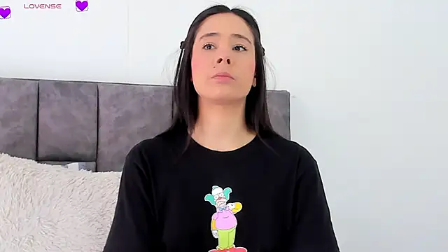 Snapshot of VeronicaTonu chatting on February 11, 2025, 2:46 pm VeronicaTonu online show from February 11, 2025, 2:46 pm