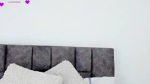 Snapshot of VeronicaTonu chatting on March 17, 2025, 6:00 pm VeronicaTonu online show from March 17, 2025, 6:00 pm