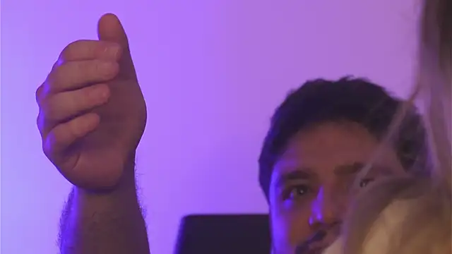 Snapshot of Natasna2 chatting on October 30, 2025, 6:04 am Natasna2 online show from October 30, 2025, 6:04 am